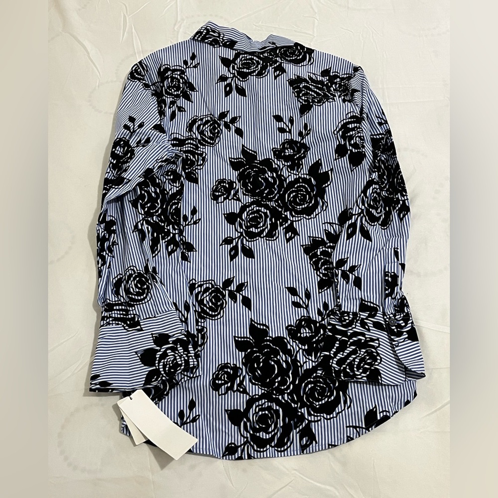 Foxcroft Blue and Black Striped Floral Button-Up Top Womens Size 12 New with Tag - Picture 5 of 5